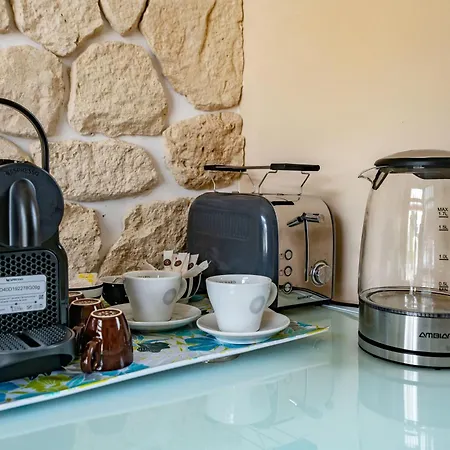 La Petite Maison Vakantiehuis Gannat